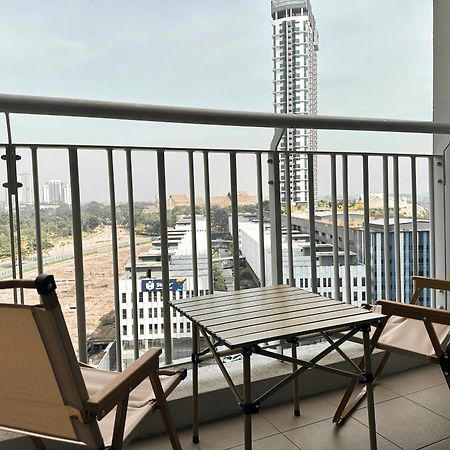 Teega Suites Puteriharbour By Wp Homestay Johor Bahru Exteriör bild