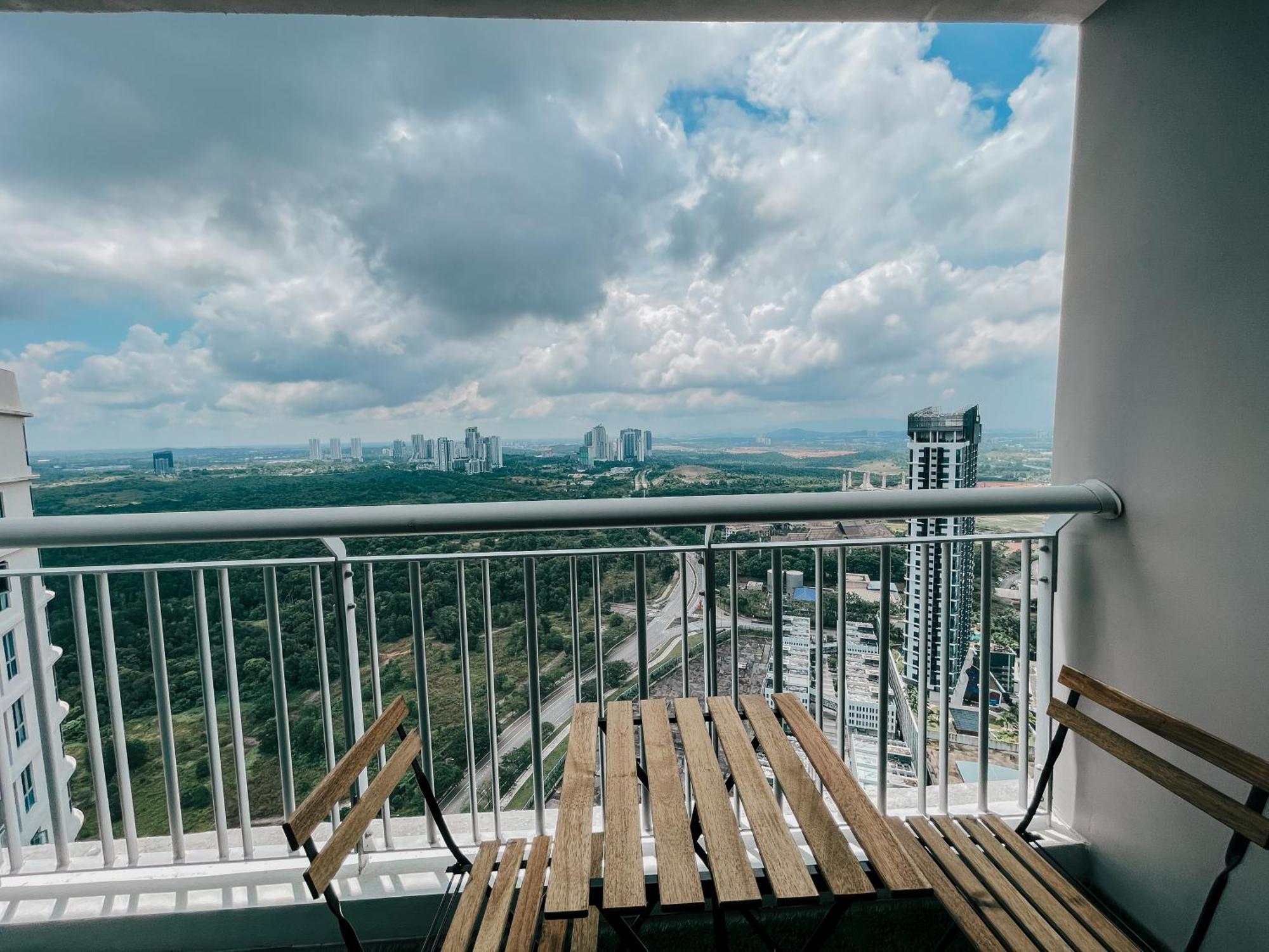 Teega Suites Puteriharbour By Wp Homestay Johor Bahru Exteriör bild