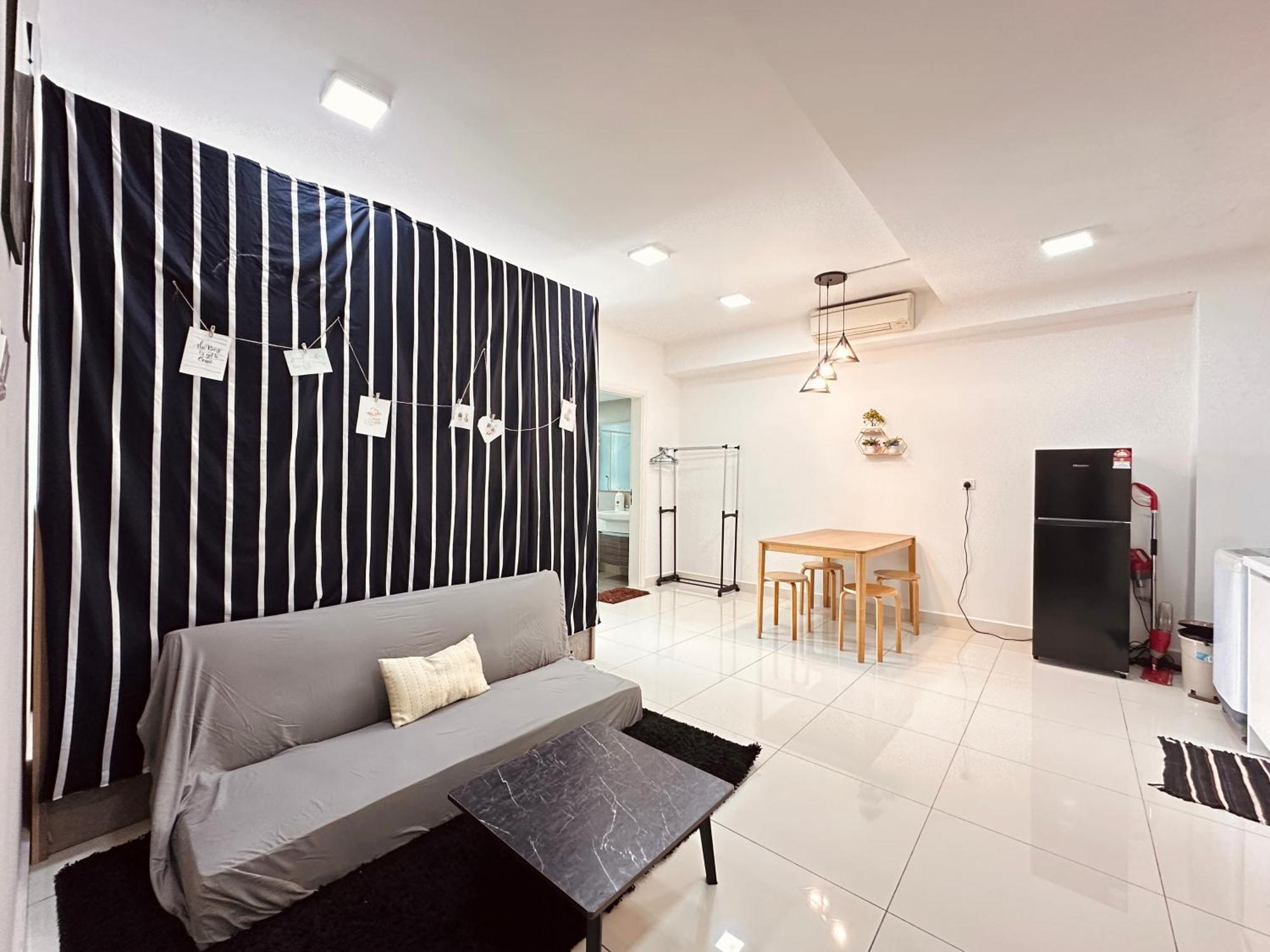 Teega Suites Puteriharbour By Wp Homestay Johor Bahru Rum bild